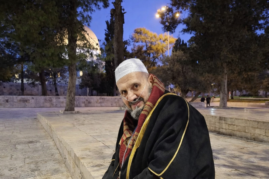وفاة الشيخ وليد صيام إمام المسجد الأقصى المبارك بعد صراع مع المرض  
