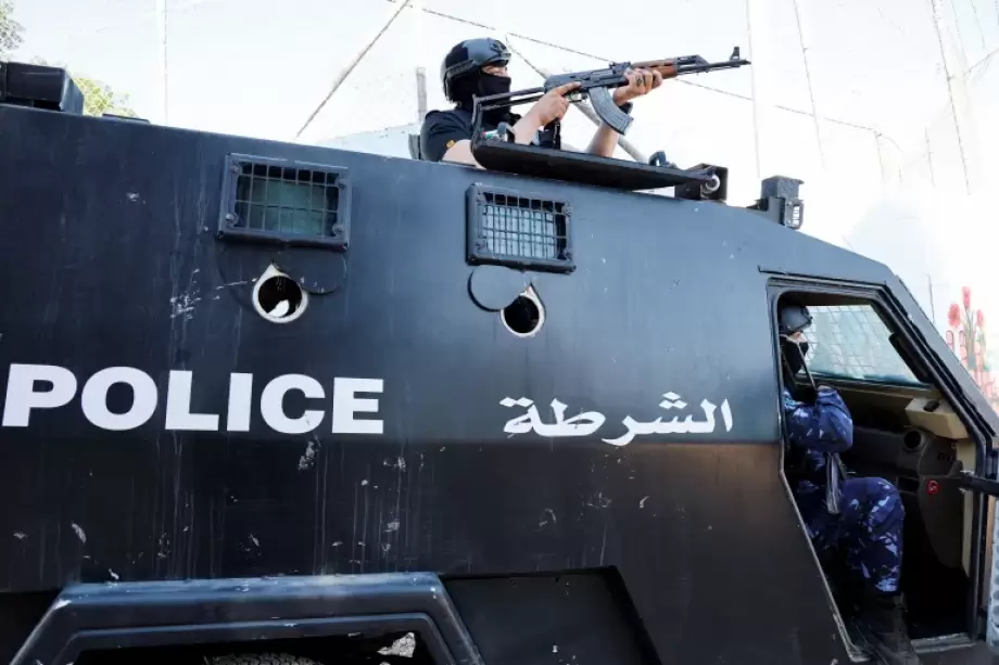 "أهالي المعتقلين" تدين جريمة السلطة بحق عائلة مطارد في طمون  