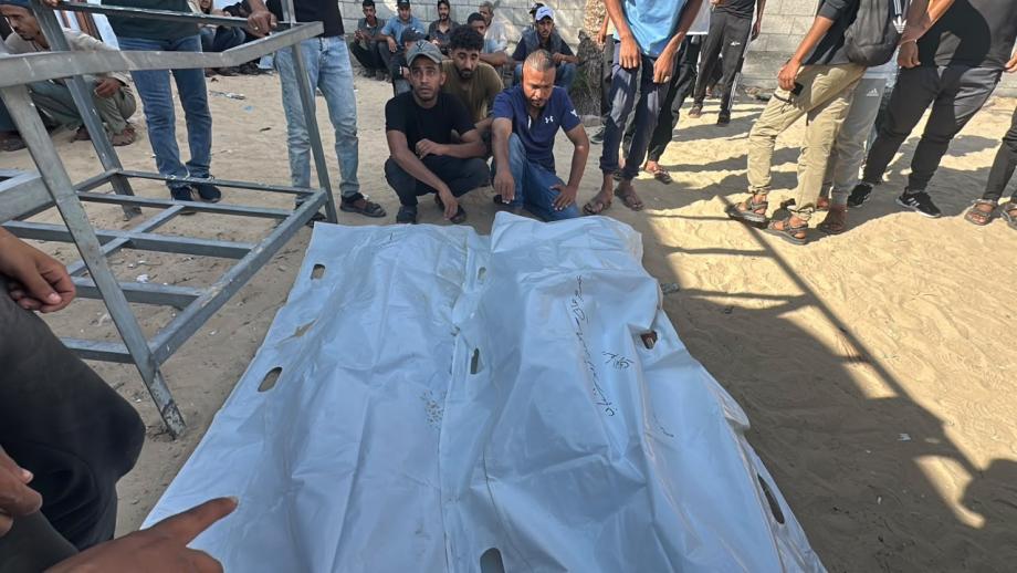شهيد في المغازي وقصف مدفعي في مناطق متفرقة بغزة  