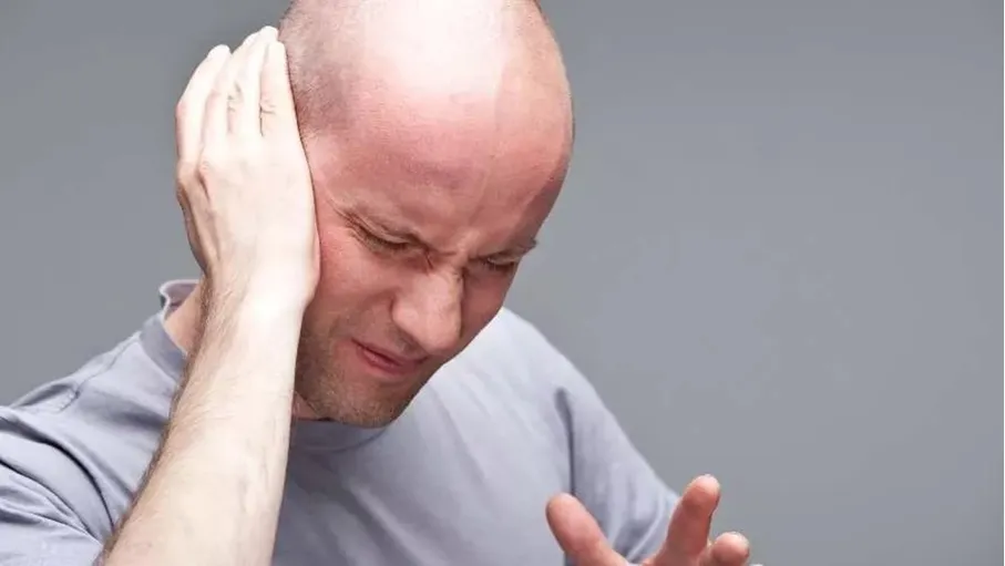 ما علاقة "نبض الأرض" بطنين الأذن؟ 