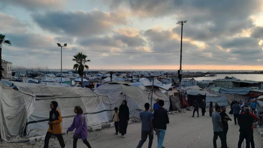ميناء الصيادين بغزة مأوى للنازحين في زمن الحرب
