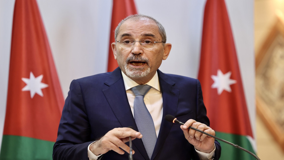 وزير الخارجية ونظيره الكويتي يجددان إدانة الاعتداءات الإيرانية على الدول العربية 