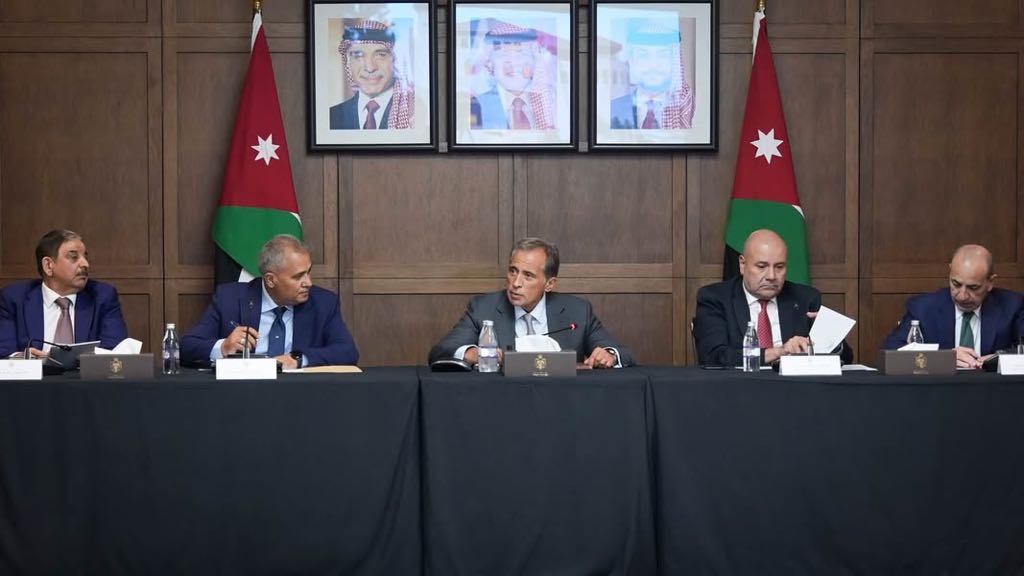 رئيس الوزراء يلتقي حزب مبادرة في إطار سلسلة لقاءاته مع الأحزاب
