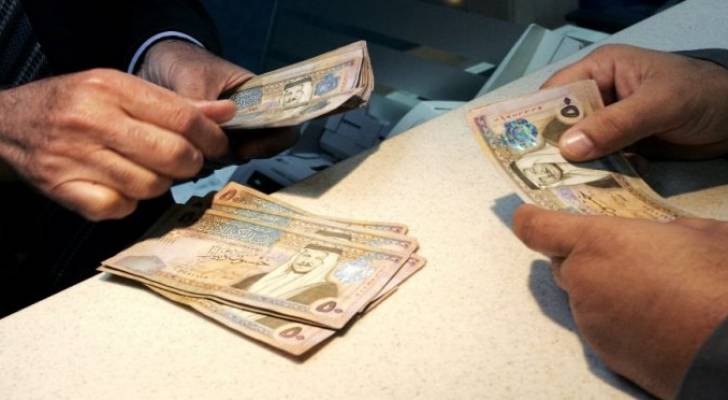 تحويل مستحقات التعليم الإضافي إلى البنوك
