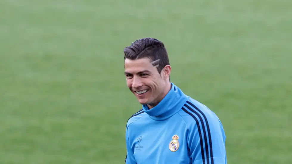 بين مدريد والريال ..  هل خدع كريستيانو رونالدو النصر مرتين؟