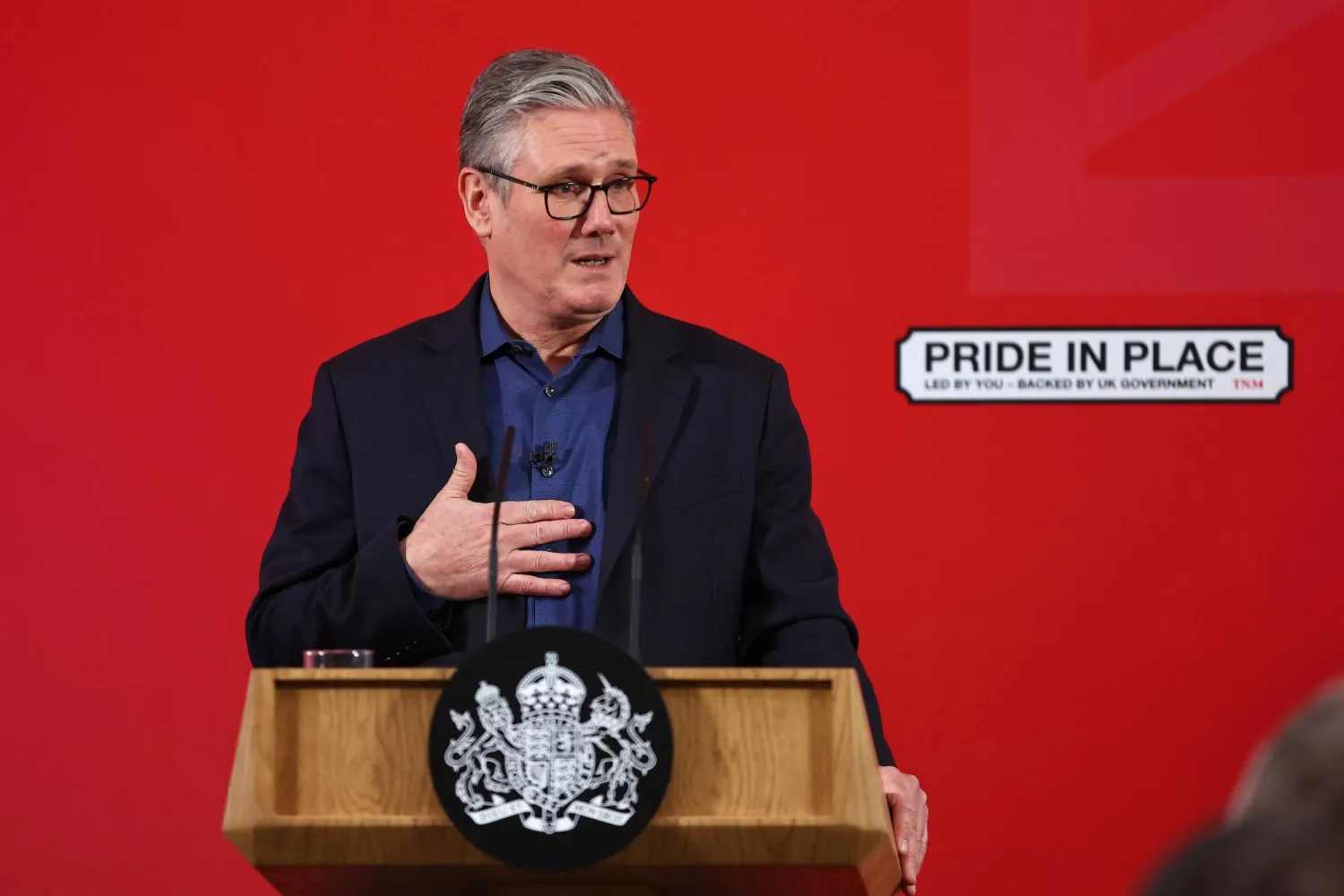 ستارمر يعتذر لضحايا إبستين لتعيينه بيتر ماندلسون سفيراً لبريطانيا في أميركا