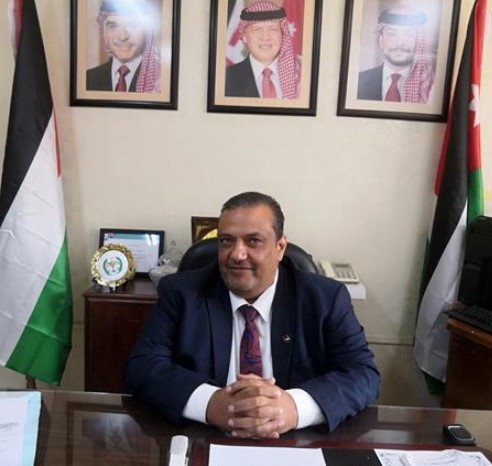 أبو الخيل: عطاءات واستحداث مختبرات بمدارس مادبا 