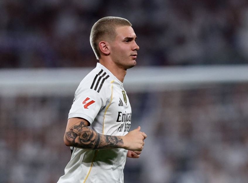 ماستانتونو مهدد بالغياب عن ريال مدريد في دوري ابطال أوروبا