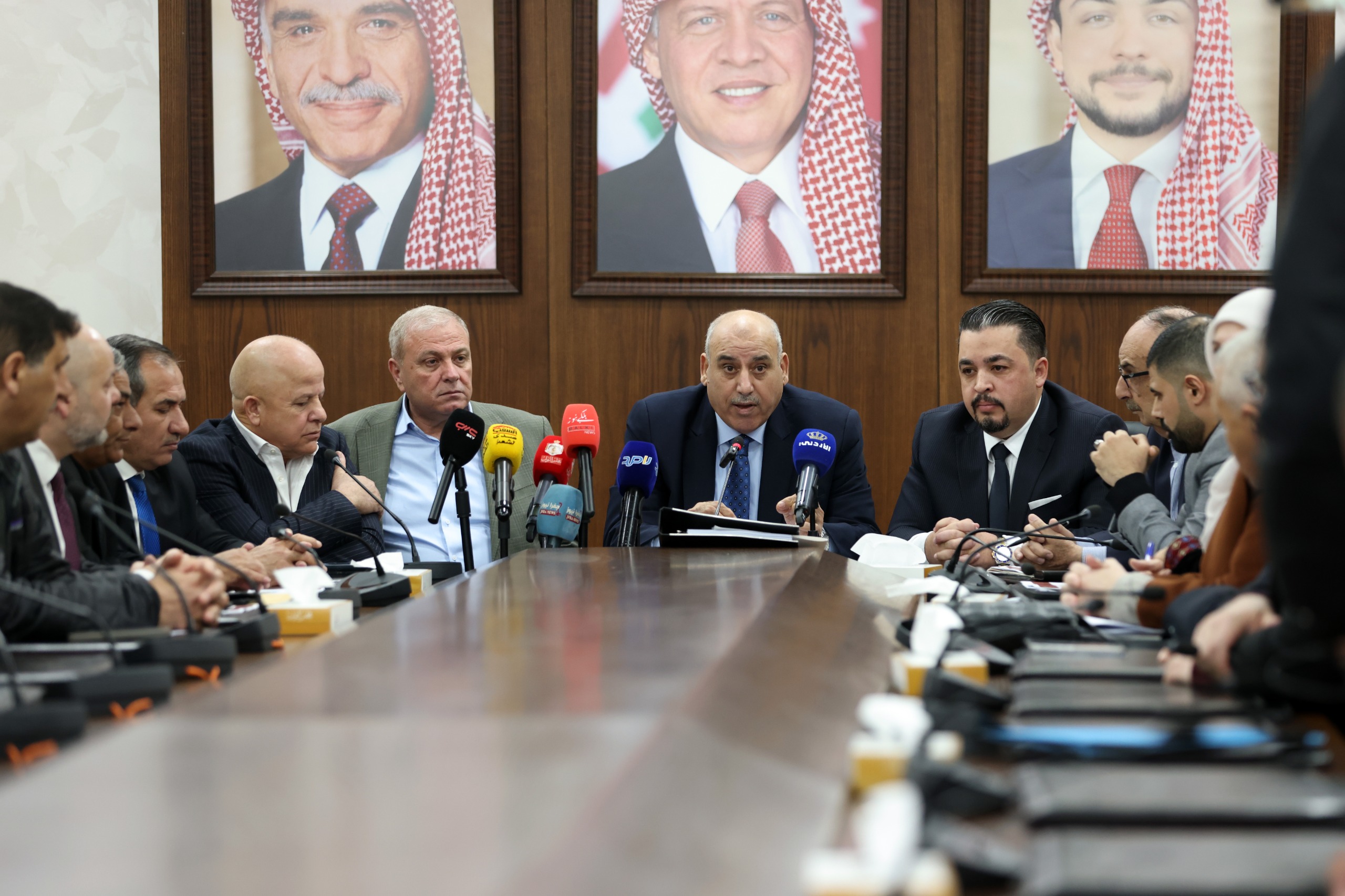 القاضي يدعو لجنة العمل لوضع مصلحة المشتركين نصب أعينها بقانون الضمان الاجتماعي 