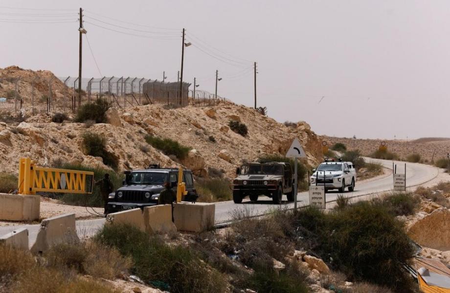 "مربكات هايلوكس" قرب الحدود المصرية تثير حالةً من الهلع بين المستوطنين ..  ما قصّتها؟  