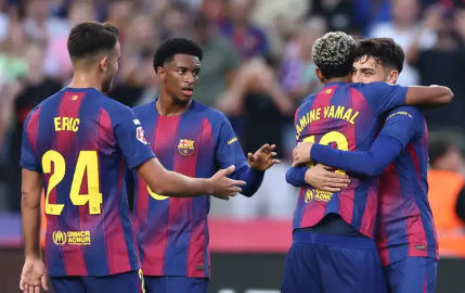 فليك يحمي "كنزه الثمين": نجم برشلونة خارج موقعة فياريال