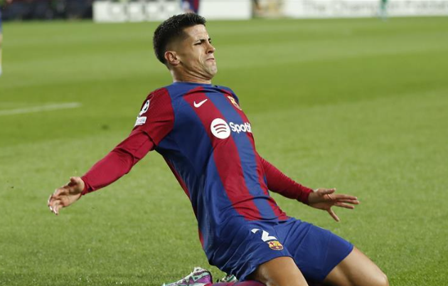 بقرار من تشافي ..  برشلونة يحسم مصير كانسيلو 