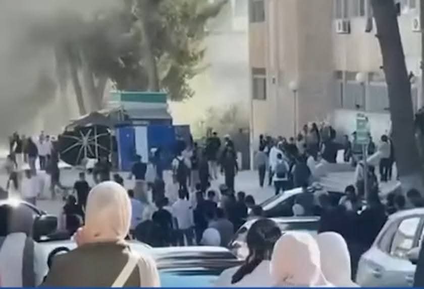 الجامعةُ الأردنيّةُ تُحيلُ مجموعة من الطّلبةِ إلى لجنةِ القضايا الطّلابيّة