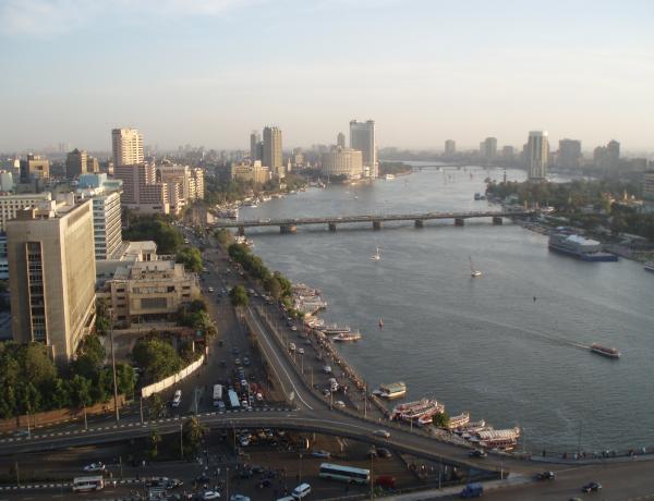 مصر  ..  ضحايا بحادثة مُروعة بعد سقوط حافلة بنهر النيل 