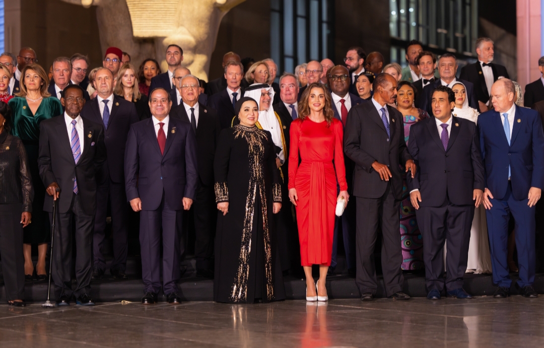 مندوبة عن جلالة الملك، الملكة رانيا تحضر افتتاح المتحف المصري الكبير