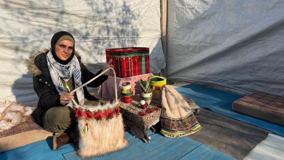 تغريد عبد الله… حين يتحوّل الركام إلى أمل في غزة 