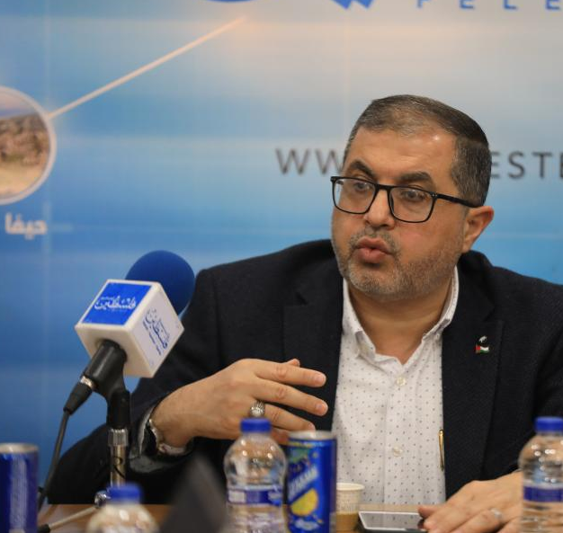 نعيم ينتقد تصريحات عباس ويتهمه بالإساءة للشعب الفلسطيني