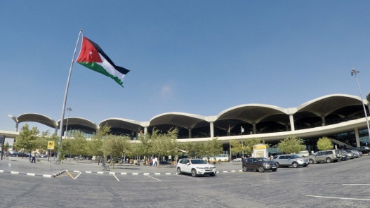 الأردن يغلق أجواءه ويعلّق الطيران مؤقتا تحسبا لأي تصعيد إقليمي