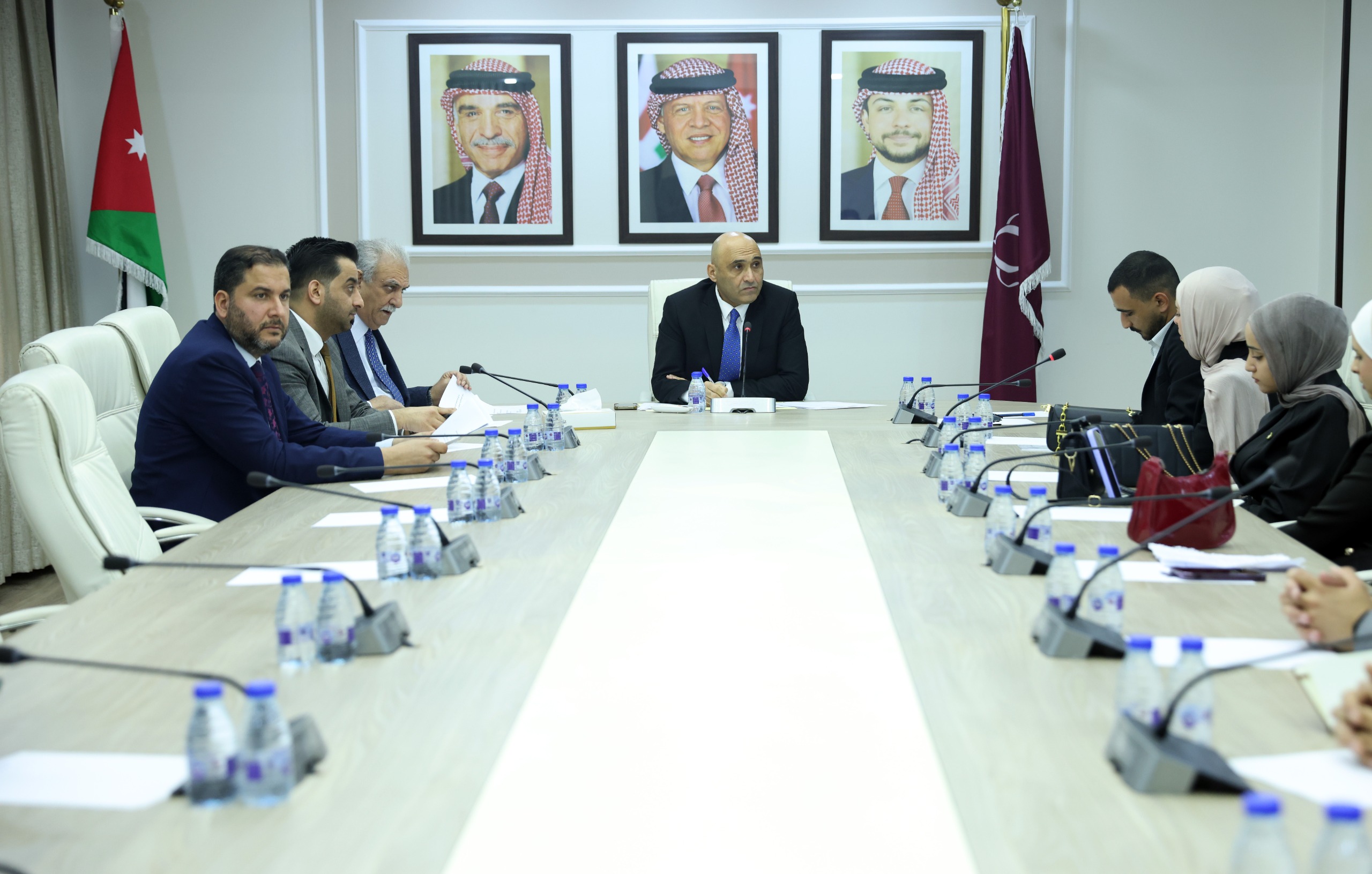 “الصحة النيابية” تلتقي وفداً شبابياً من طلبة التخصصات الصحية