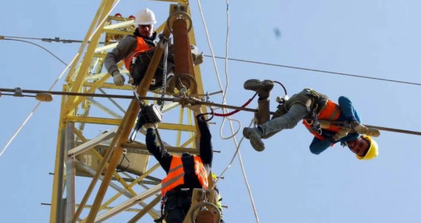 فصل الكهرباء من 9 صباحًا حتى 3 عصرًا في مناطق بالمملكة