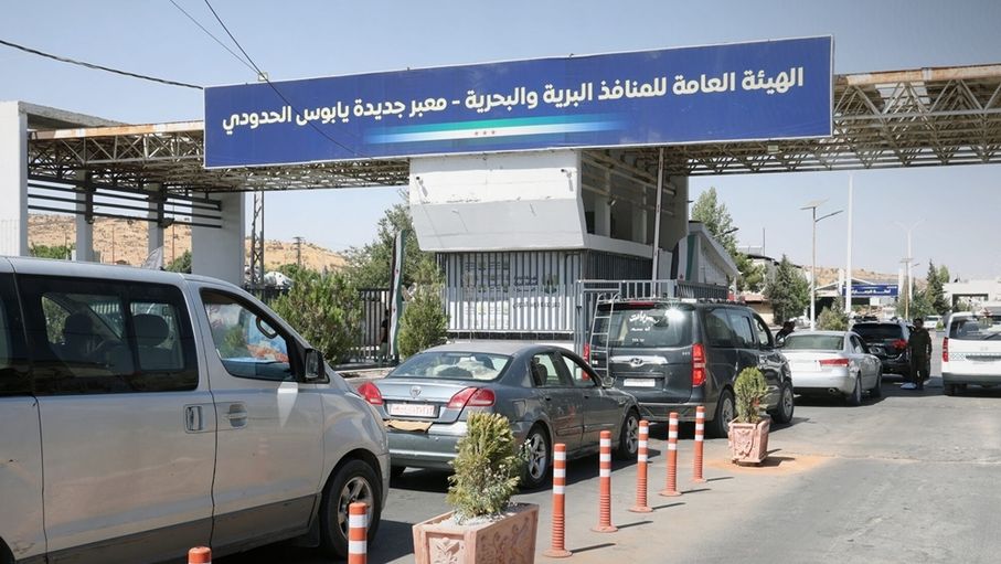 11 ألف مسافر يعبرون من لبنان إلى سوريا معظمهم سوريون 