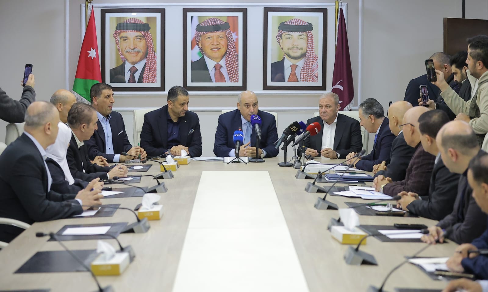 " الاقتصاد النيابية" تبحث استدامة المخزون الاستراتيجي للسلع الأساسية