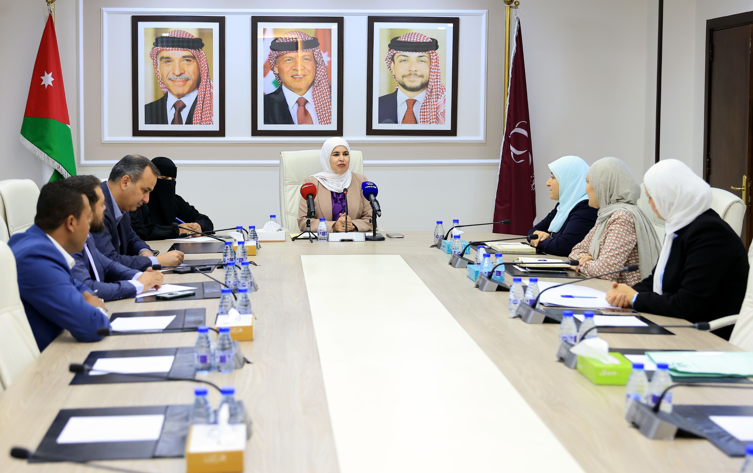 "المرأة النيابية" تبحث تمكين المرأة وتدعو لمراجعة إجازة الأمومة في القطاع الخاص