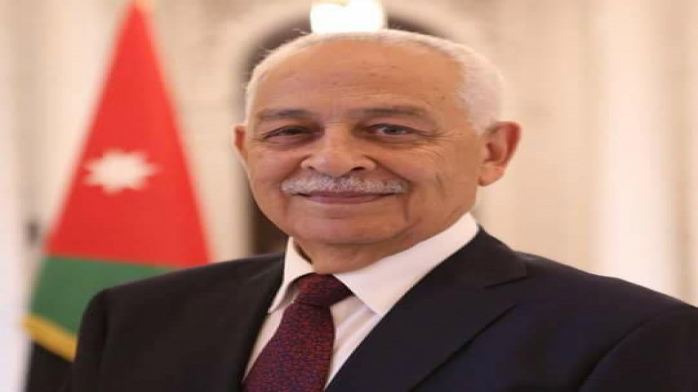 رئيس الديوان الملكي يفتتح مصنعا للألبسة في الكرك تزامنا مع زيارة الملك