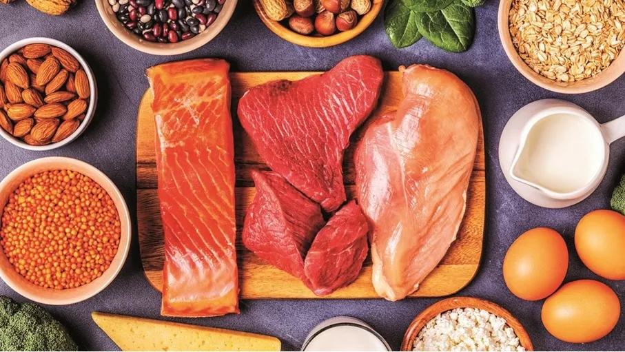 هل تحتاج النساء إلى مزيد من البروتين؟ ما تقوله الدراسات