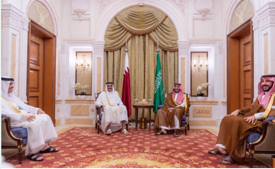 محمد بن سلمان وتميم بن حمد يبحثان مستجدات الأوضاع الإقليمية والدولية