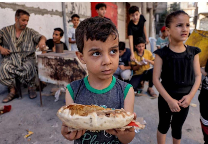 المجاعة تدخل شهرها السادس ..  "أسوأ سيناريو" يفتك بالغزيين 