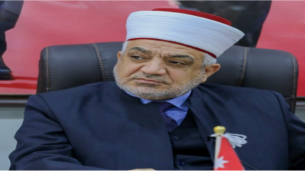 وزير الأوقاف يدعو الحجاج إلى التحلي بالصبر وأن يكونوا سفراء لوطنهم