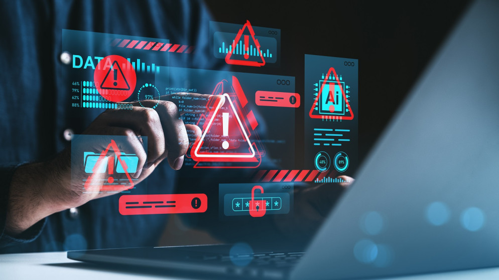 الإمارات تحبط هجمات سيبرانية استهدفت قطاعات الطيران والطاقة والتعليم
