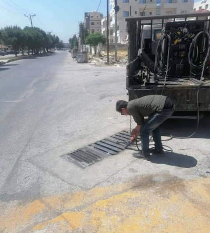 بلدية إربد : إجراءات صارمة بحق سارقي المناهل