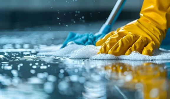 أخطاء تقومين بها أثناء تنظيف المنزل