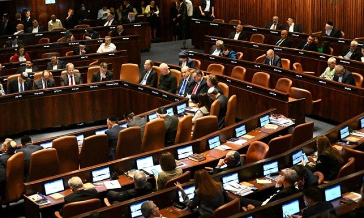 لماذا يغيّر نتنياهو اسم حرب الإبادة من “السيوف الحديدية” إلى “حرب القيامة”؟