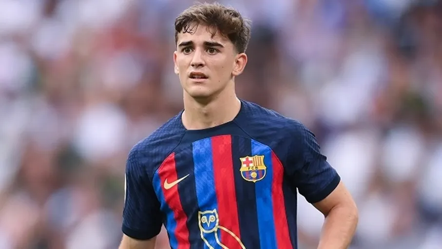 كيف منع ديكو انتقال جافي إلى باريس في اللحظات الأخيرة؟ 