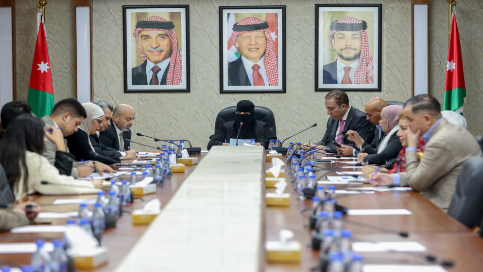 النائبة الخضير: ضرورة تطوير السياسات والتشريعات التي تحمي النساء والأطفال