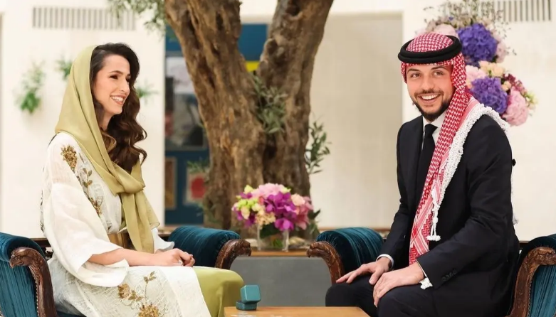 جزائريون في عرس الأمير: "ربنا يفرحه ويهنيه"