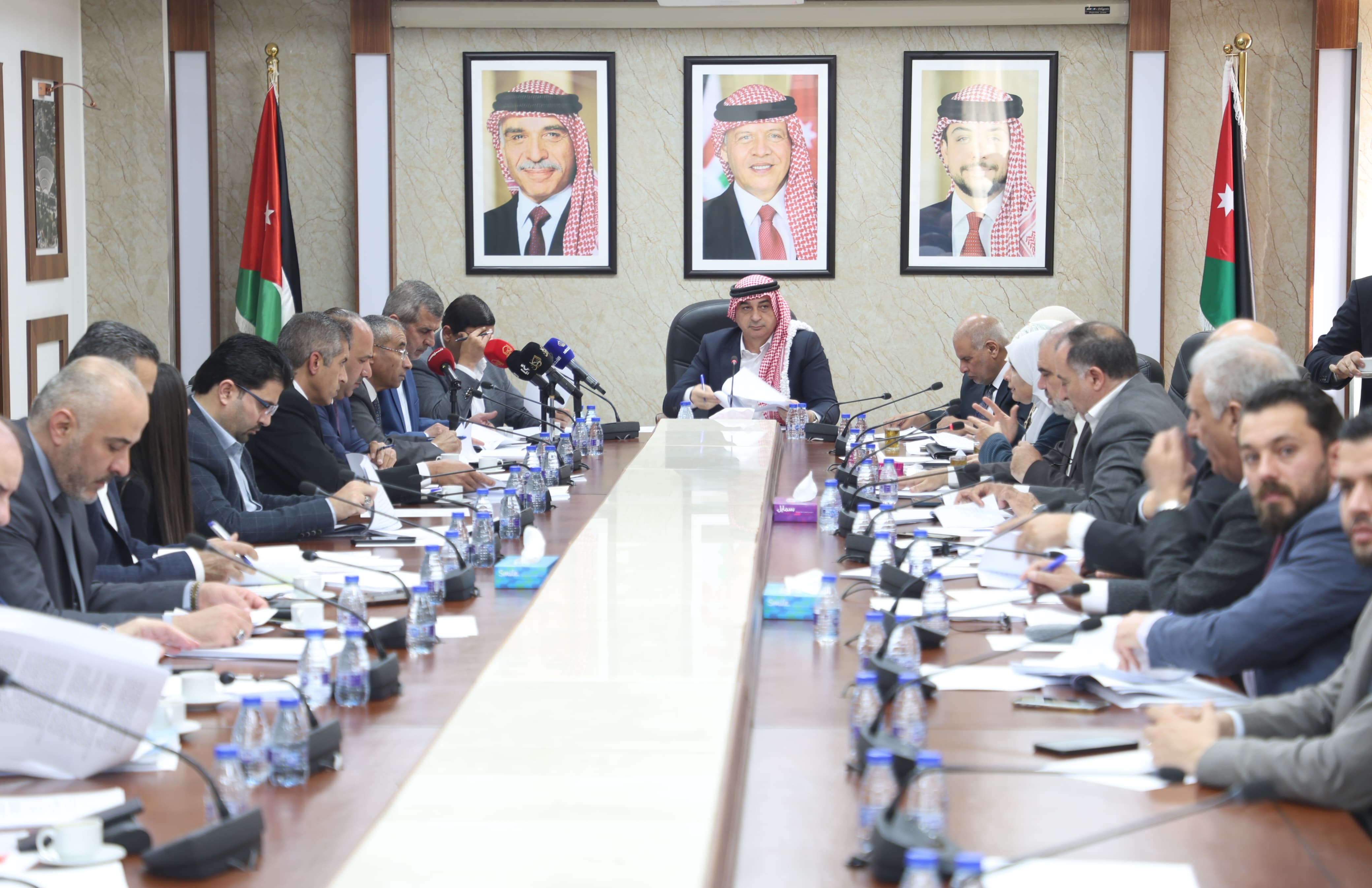 الطاقة النيابية تطالب بحل لمشكلة فواتير الكهرباء غير المدفوعة من المستأجرين لحماية المؤجرين