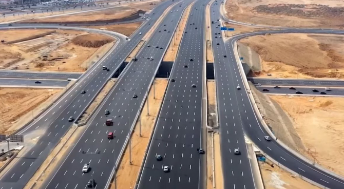 ازدحام عمّان اليومي بين تطوير البنية التحتية وتعزيز النقل العام