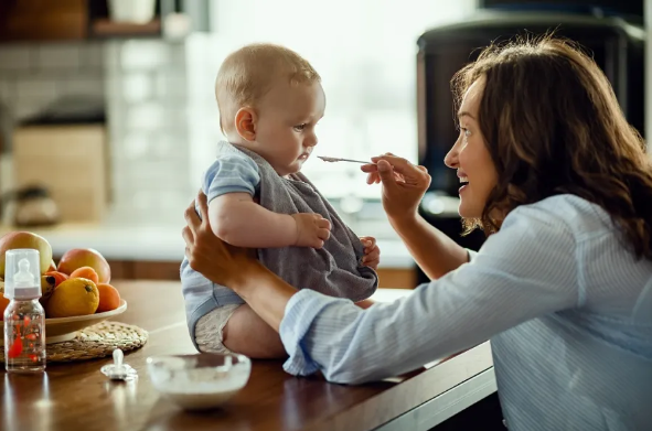 ما العمر المناسب لإدخال القرنبيط لطفلك؟ وما فوائده وأضرار الإكثار منه؟