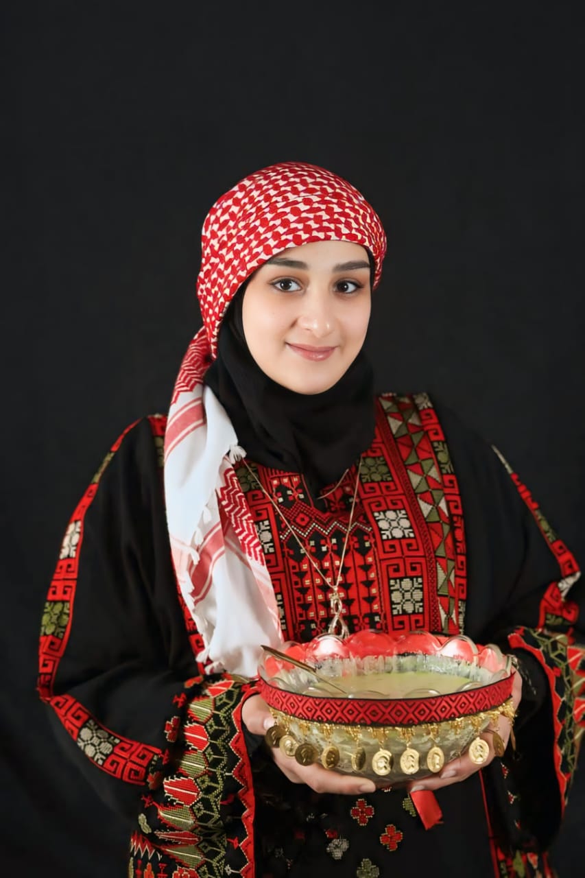 الزيود: رشوف النشمية من فكرة منزلية إلى مطعم يُحيي التراث الأردني في سحاب