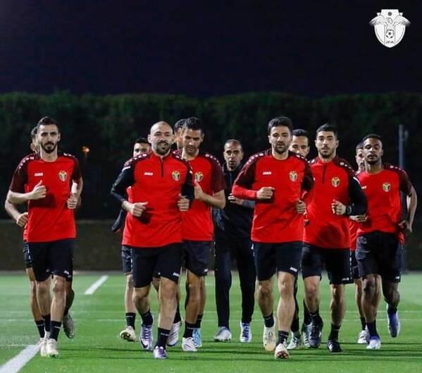 النشامى يباشرون استعداداتهم بمعسكر الدوحة لملاقاة الفلبين وديا