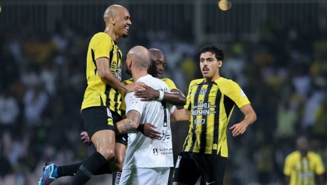 الاتحاد يطالب بصافرة أجنبية لمباراة الاتفاق