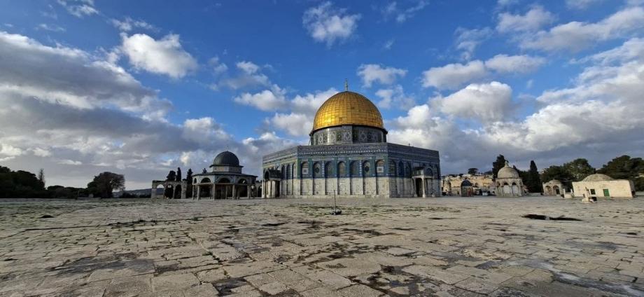 لليوم الـ 27 تواليًا ..  الاحتلال يواصل إغلاق المسجد الأقصى ويمنع الصلاة فيه