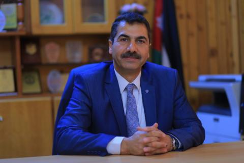 الطريقُ إلى المدرسةِ ..  يمرُّ من قلبِ الدولةِ 