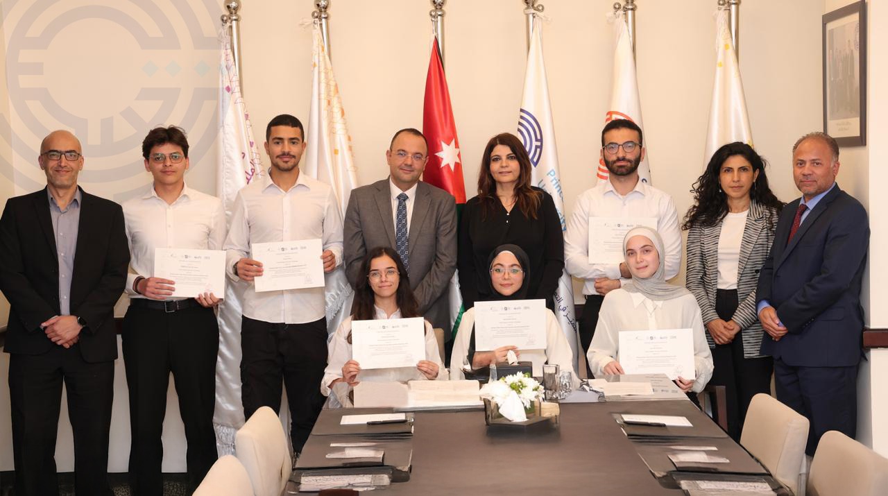 طلبة جامعة الأميرة سمية يتصدرون هاكاثون الإسكندرية للحوسبة الكمية