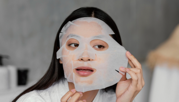 روتين العناية بالبشرة قبل العيد وماسكات طبيعية للحصول على بشرة صافية ومشرقة 