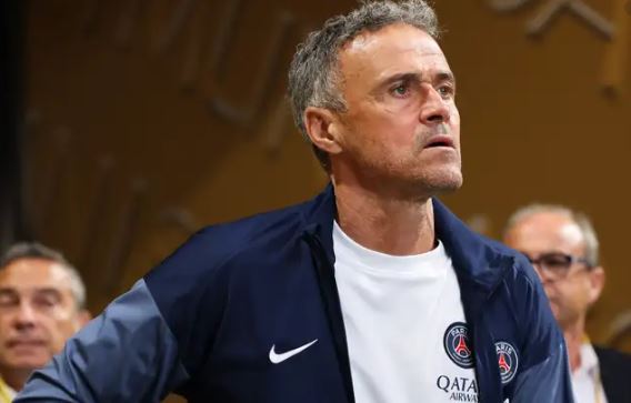 إنريكي يستقر على الأسماء الباريسية لمواجهة ريال مدريد